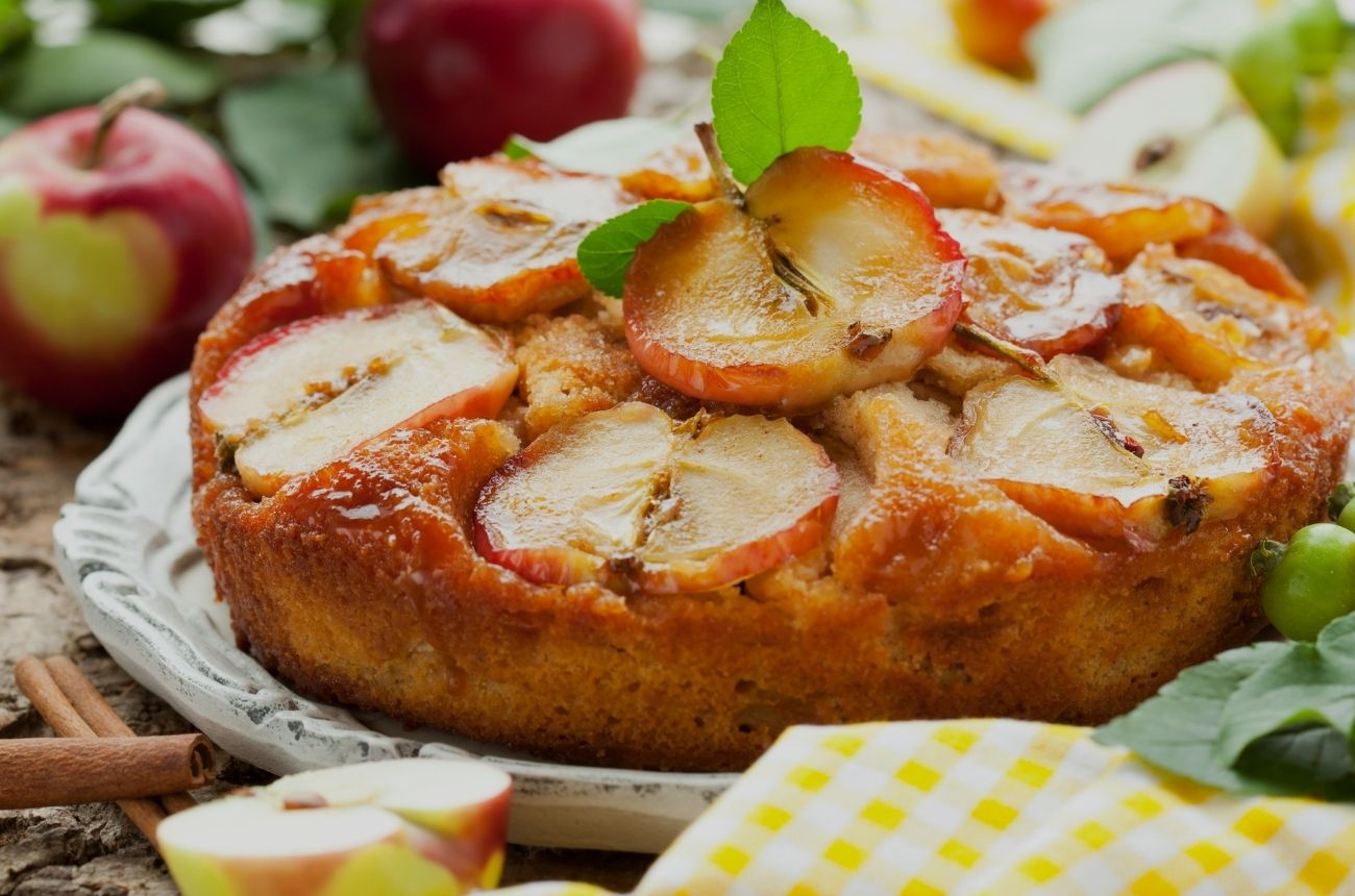 5 Delicious Apple Cake Recipes Steps to Make cult.fit